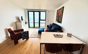 Stunning Beach Front Apartment With Sea Views, Free Parking & Balcony